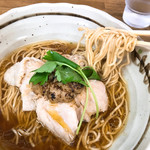 きくや - 鶏清湯の醤油そば〜小さな小さなフォアグラ添え〜950円