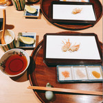 萬 - 海老の頭からいただきます♪