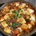 中華名菜 源記 - 土鍋麻婆豆腐、グツグツ煮えたって出てくる！超旨し！