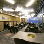 焼肉レストラン 李朝苑 - 席数は９６席有ります。