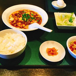 中国料理 ロータスダイニング - 料理写真:麻婆豆腐ランチ