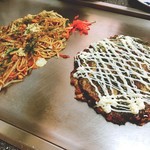 Okonomiyaki Fuuchan - 豚焼きそば 野菜玉チーズトッピング