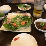 多国籍バル tio - 枝豆、tioサラダ、牛もつの土手煮