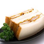 新潟カツ丼 タレカツ - お持ち帰りにタレカツサンド！！