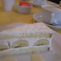 Sara - この日のデザートのバナナケーキ