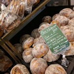 ル・プチメック東京 - 生地の半分がじゃがいものパン　シチューと食べたいね