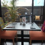 La Bonta - 窓側の席