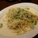 トラットリア グランボッカ - 【ランチ】生ハムとそら豆・グリーンピース生パスタ大盛り