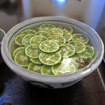 蕎茶亭まるやま - すだちそば