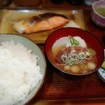 食事処 潮風 - 桜ますの定食は1250円でした