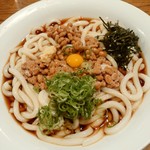 かまはち - 納豆うどん大盛り