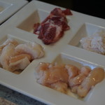 生ホルモン処 おさむちゃん。 - ホルモン・味付け前：アカセン・シマチョウ・タンツラ・ウルテ