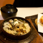 岡万 - 牡蠣釜飯