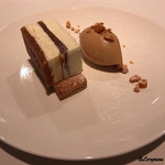 カーサ・デル・チーボ - 岩舘りんご園さんの木熟れ柿のパイとソルベ