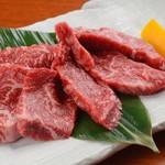 Kurogegyuu Ittou Gai Yakiniku No Suzuki - 