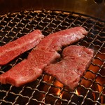 Kurogegyuu Ittou Gai Yakiniku No Suzuki - 