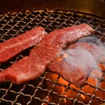 Kurogegyuu Ittou Gai Yakiniku No Suzuki - 