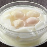 ライチー入り杏仁豆腐