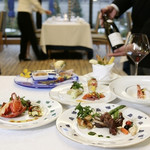箱根ハイランドホテル　ラ・フォーレ - お料理に合うワインもご用意しております。ソムリエまでお気軽にどうぞ。