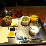 ファクトリー - 