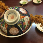 天丼ころも - 錦牡丹の蓋つき 海老穴子天丼