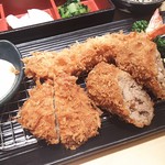 新宿さぼてん - 蓮根入り牛メンチカツ、エビフライ、ひれかつ