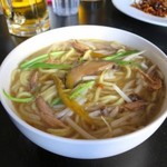 Kan Fu Kicchin - 薬膳 鶏湯麺