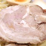 東京スタイルみそらーめん ど・みそ  - 特製みそつけ麺 980円 のチャーシュー