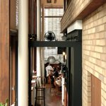 まちのパーラー - 店内の入口の風景です