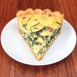 まちのパーラー - ほうれん草とリコッタチーズのキッシュ　500円