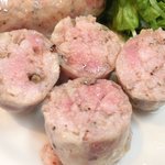 まちのパーラー - ≫サルシッチャセット 1300円 のサルシッチャの断面