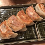 あご出汁 餃子ゆでタン アントニオ - 焼き餃子(324円)