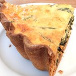 まちのパーラー - ほうれん草とリコッタチーズのキッシュ 520円