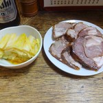 豚の味珍 - 辣白菜、猪頭肉