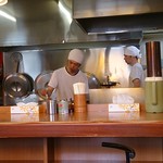 らーめんヒグマ - 厨房