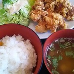松華飯店 - 唐揚げ定食
