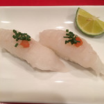 龍文支店 - 天然トラフグの握り