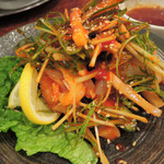 焼肉 白雲台 - イカフェ770円
      
      いろいろ食べて大満足のボキら。
      白雲台って初めて食べに来たけど、お肉が美味しいね～冷麺も食べたかったんだけど、お腹がいっぱいになってしまったので、
      次回にはぜひ食べてみたいです！！