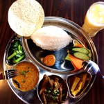 インド・アジア料理店 レカ - 