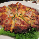 焼肉 白雲台 - ぶたチヂミ800円
      ゴマ油の風味がいいね～。
      