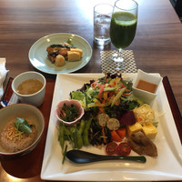 RESTAURANT 1899 OCHANOMIZU - 1899サラダランチ、ワサラの碾茶梅味噌焼き単品、1899抹茶ビール