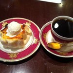 ダンケ - ビュールカフェフランセとケーゼクーヘン