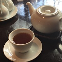 膳處漢ぽっちり - 烏龍茶のポットサービス