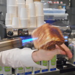 フローズンスモアの調理風景