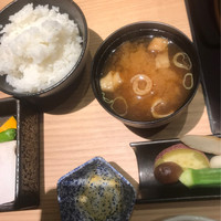 飛騨牛一頭家 馬喰一代 名古屋WEST - お味噌汁と御飯