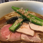 らぁ麺やまぐち - オクラ、茄子の冷やし煮びたしにチャーシュー