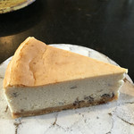 南果 - ラムレーズンのチーズケーキ2個め＠再々再々訪
