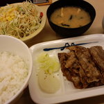 松屋 - 牛焼肉定食 \490(2011/2/16～2/25の限定価格)