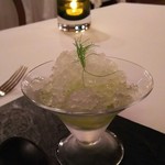 ヴィラ・デル・ソル - メロンとペルノ酒のフラッペ