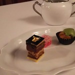 ヴィラ・デル・ソル - ミニャルディ－ズ